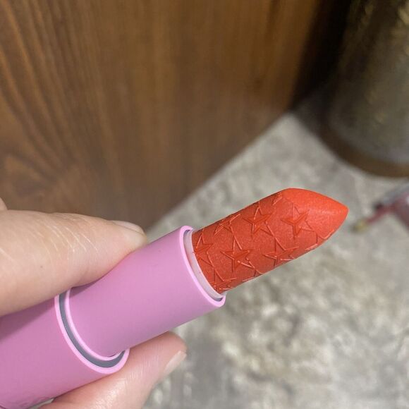 Jeffree Star Velvet Trap Lipstick Fire Starter - 0.141 OZ Full size - Picture 4 of 5